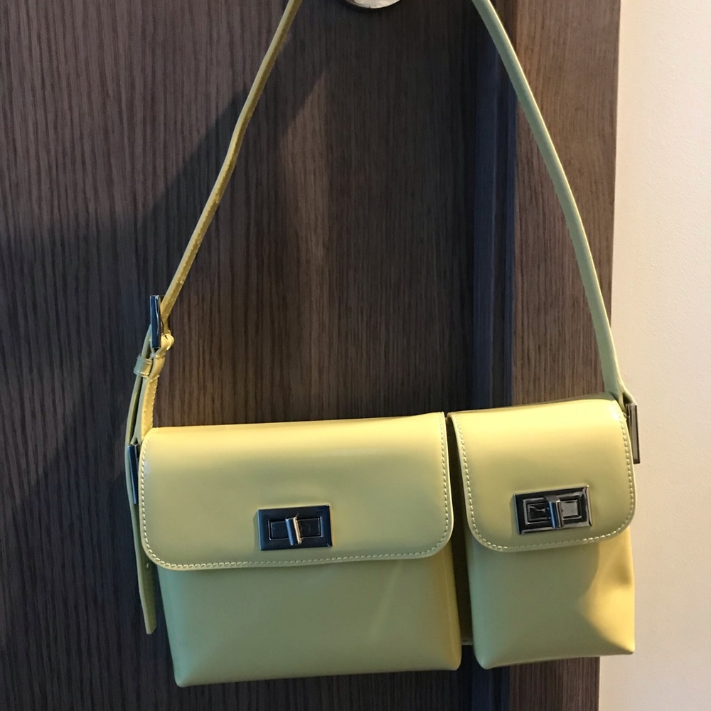 By far Billy Bag